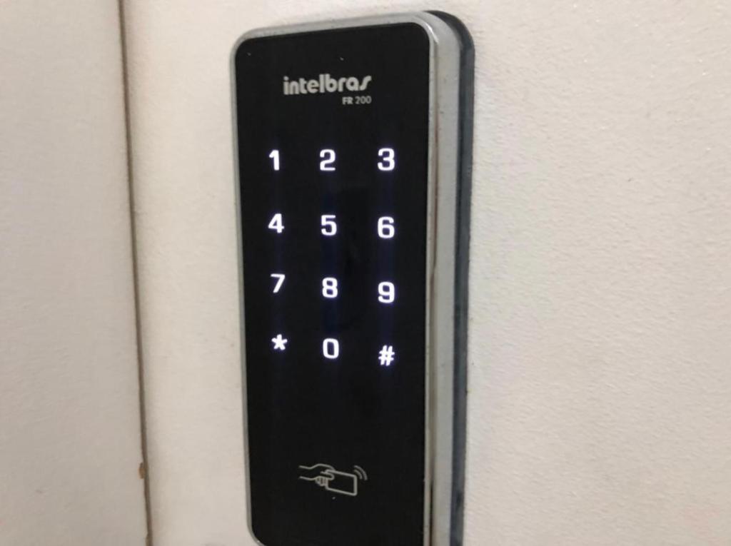 Apt2 Piscina Netflix Wifi Ar Cond Prox A 2 Shoppigns Fortaleza  Eksteriør billede